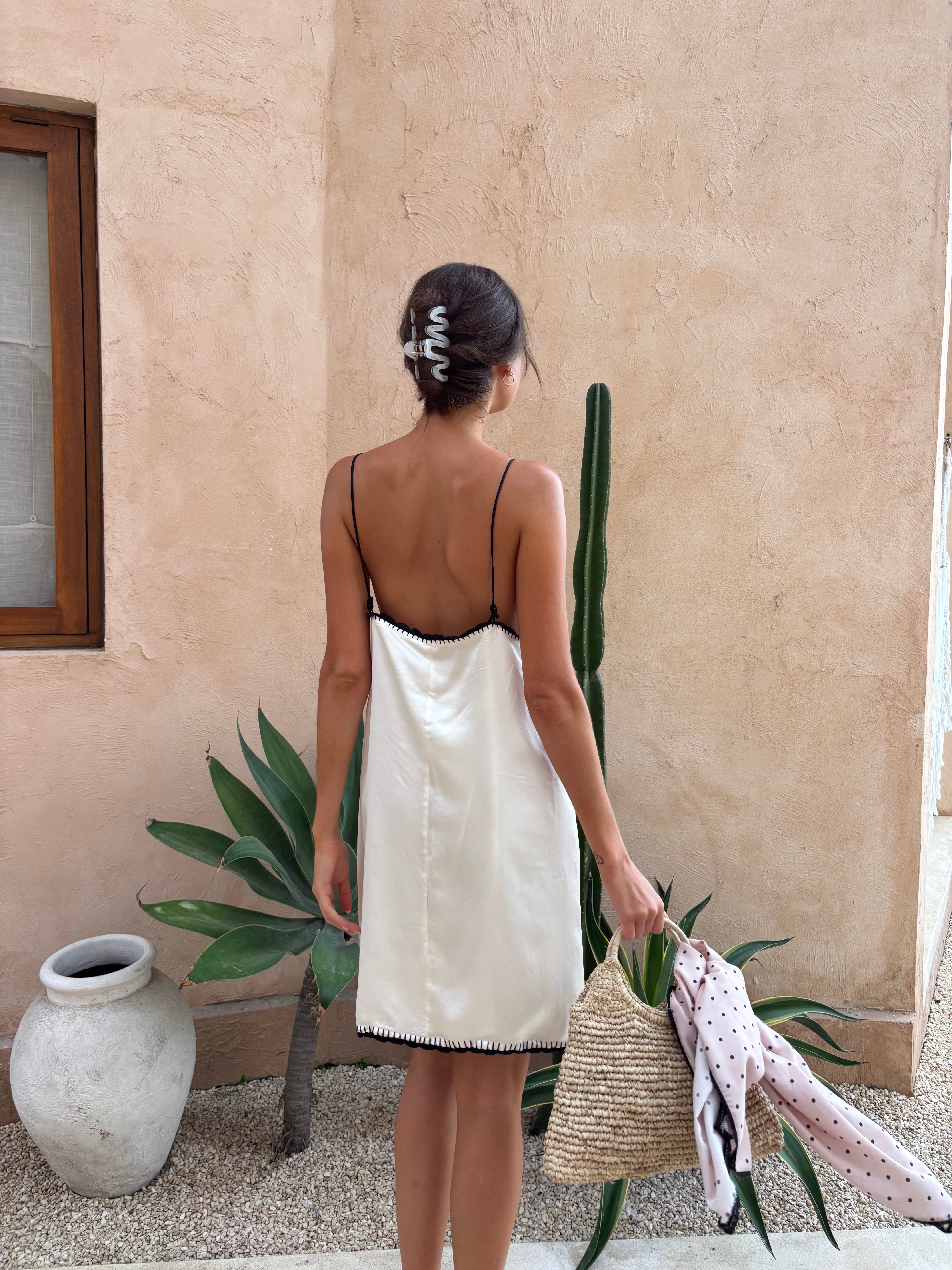 Vintage Ruelle ~ Slip