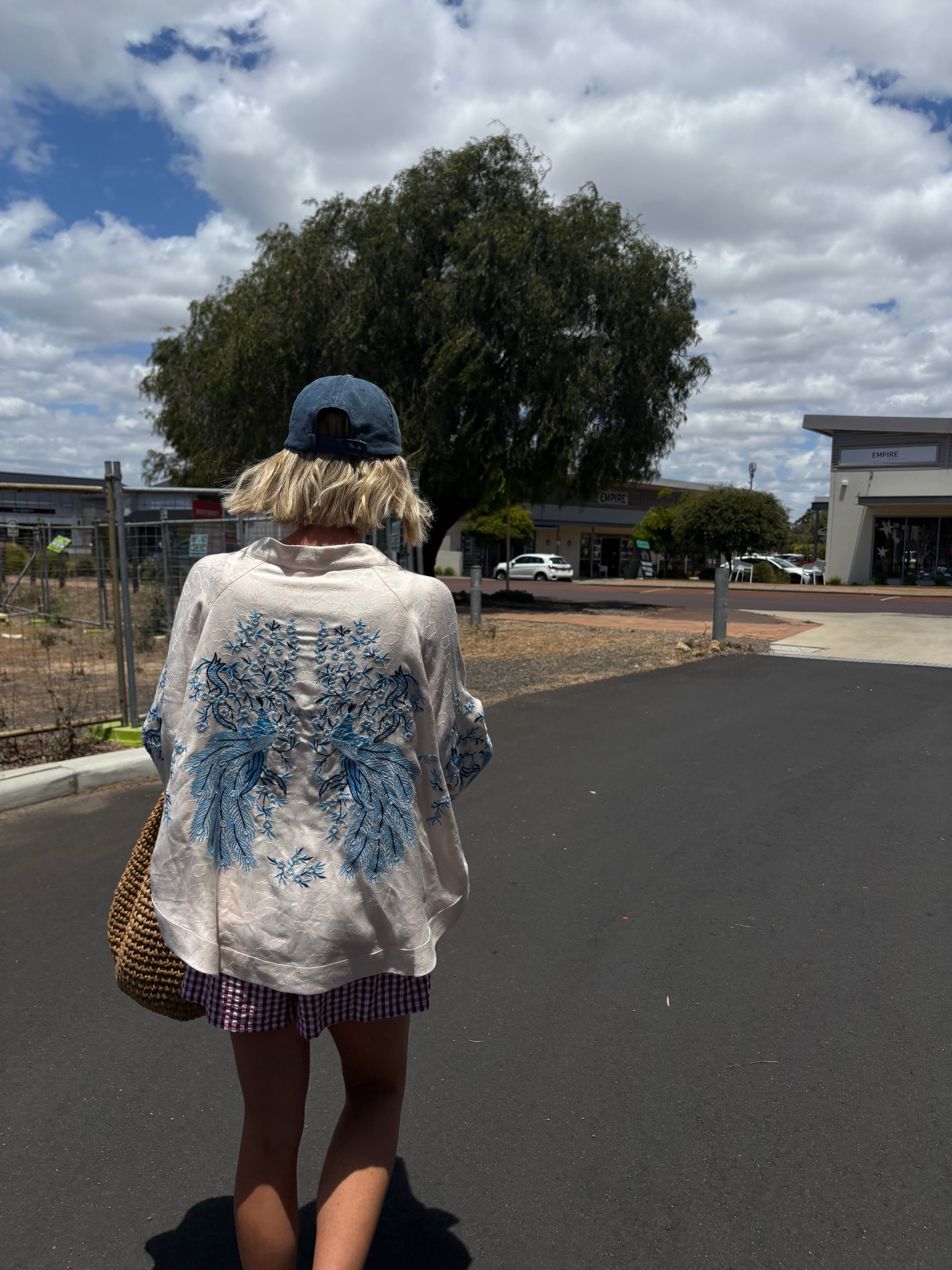 Lyrebird Cape - Blues