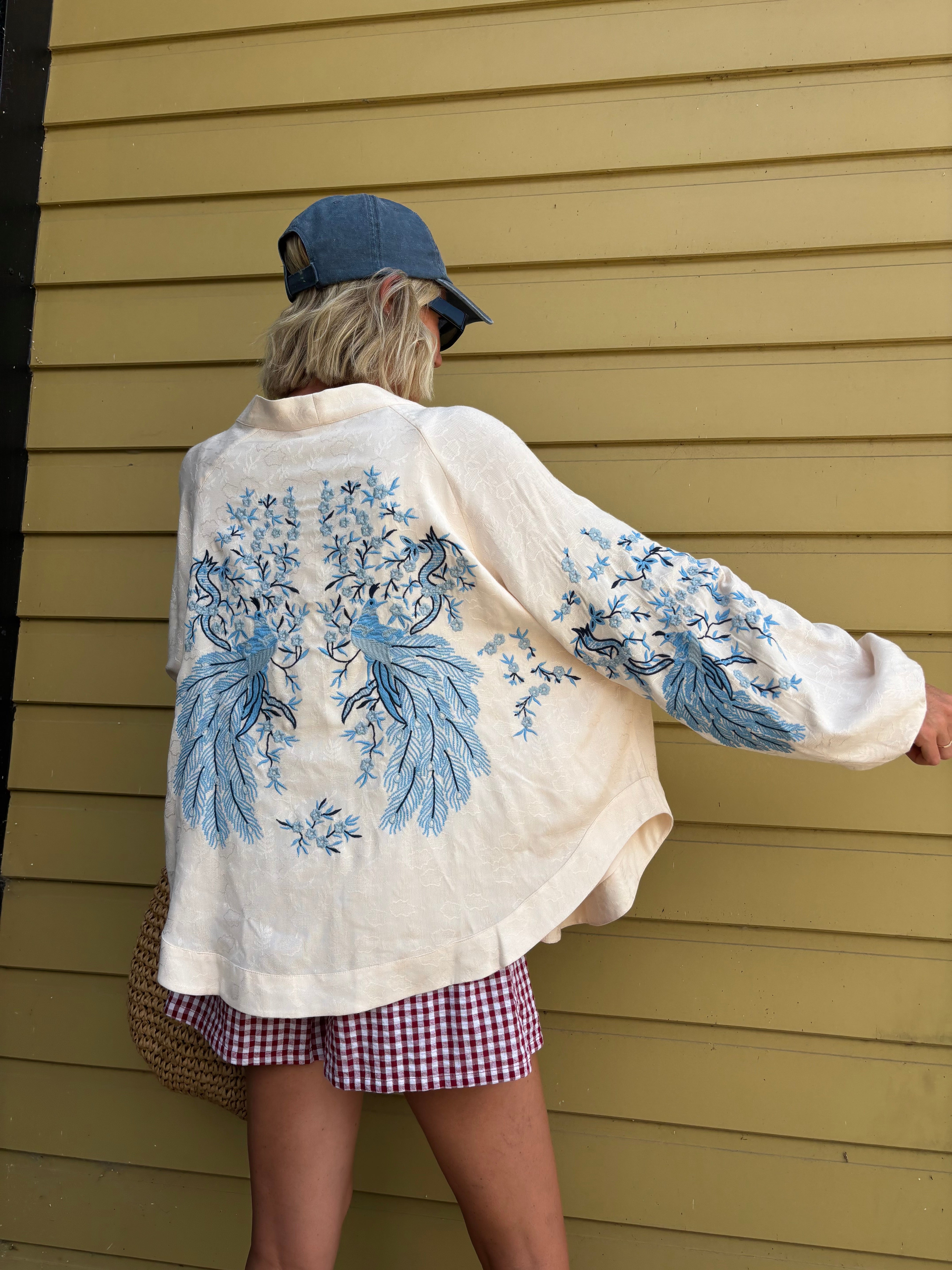 Lyrebird Cape - Blues