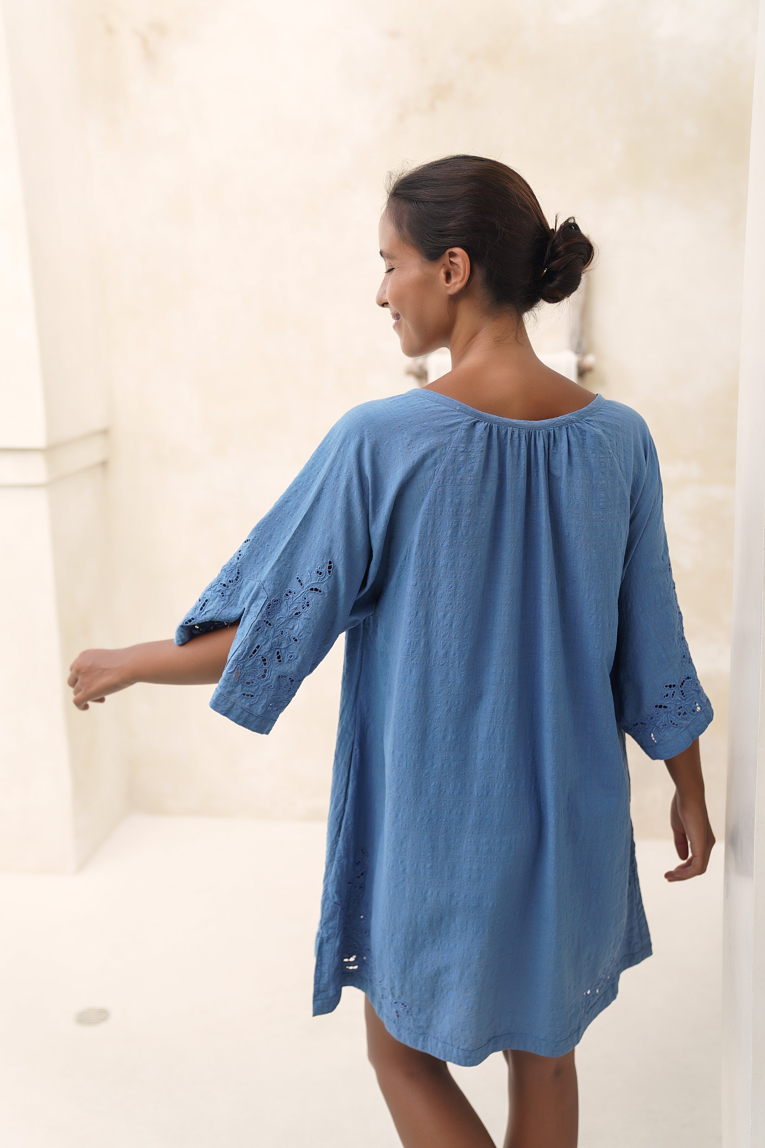 Antique Smock - Allure Blue