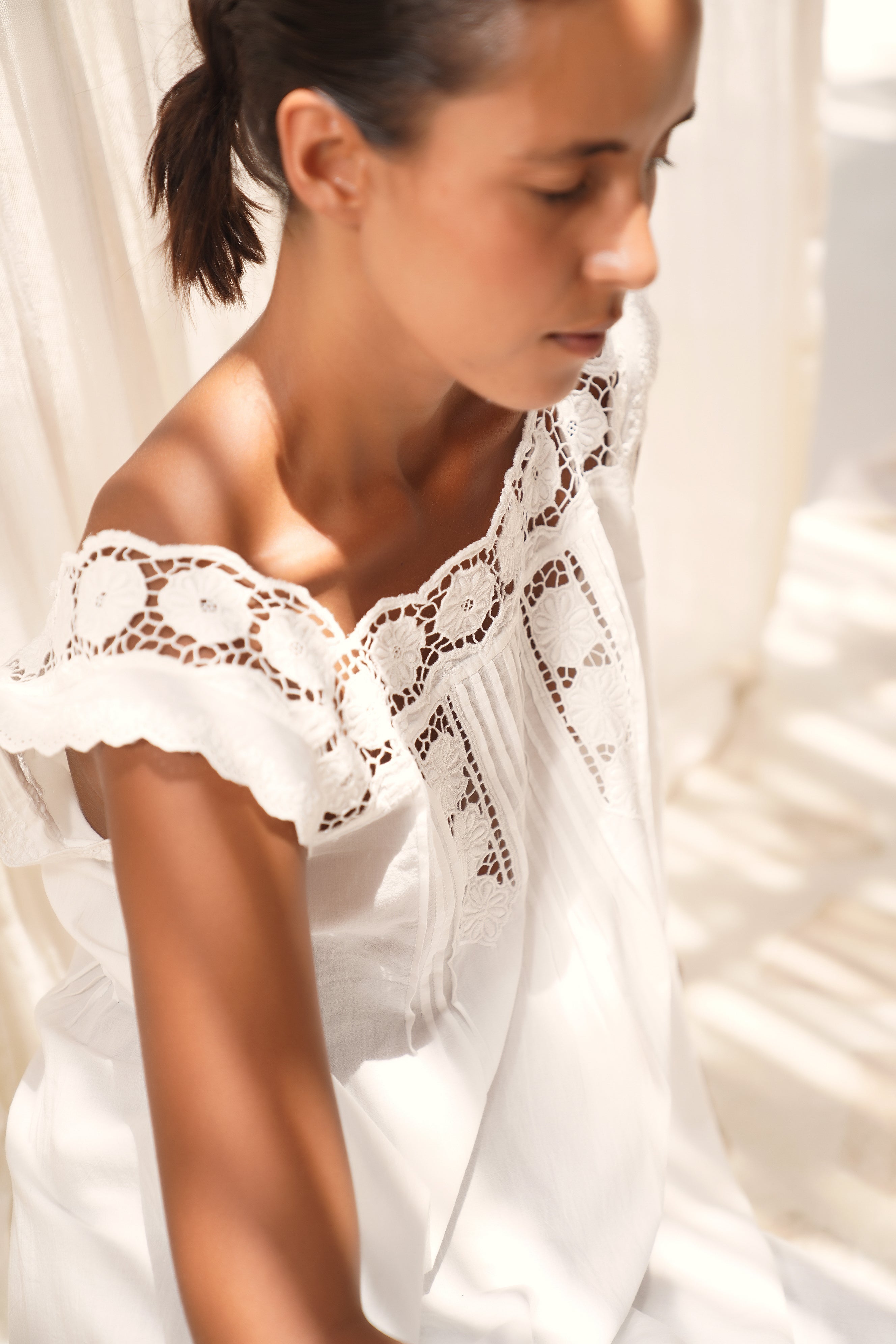 Daisy Mini- White Cotton Dress