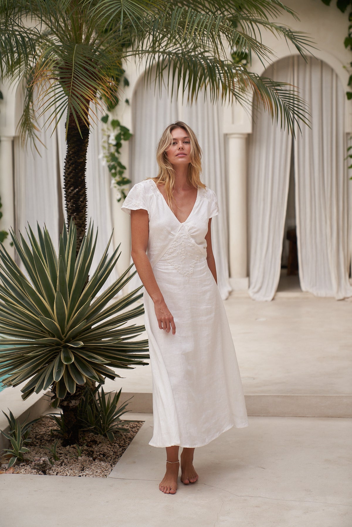 Soleia Linen Midi Dress - Ivory