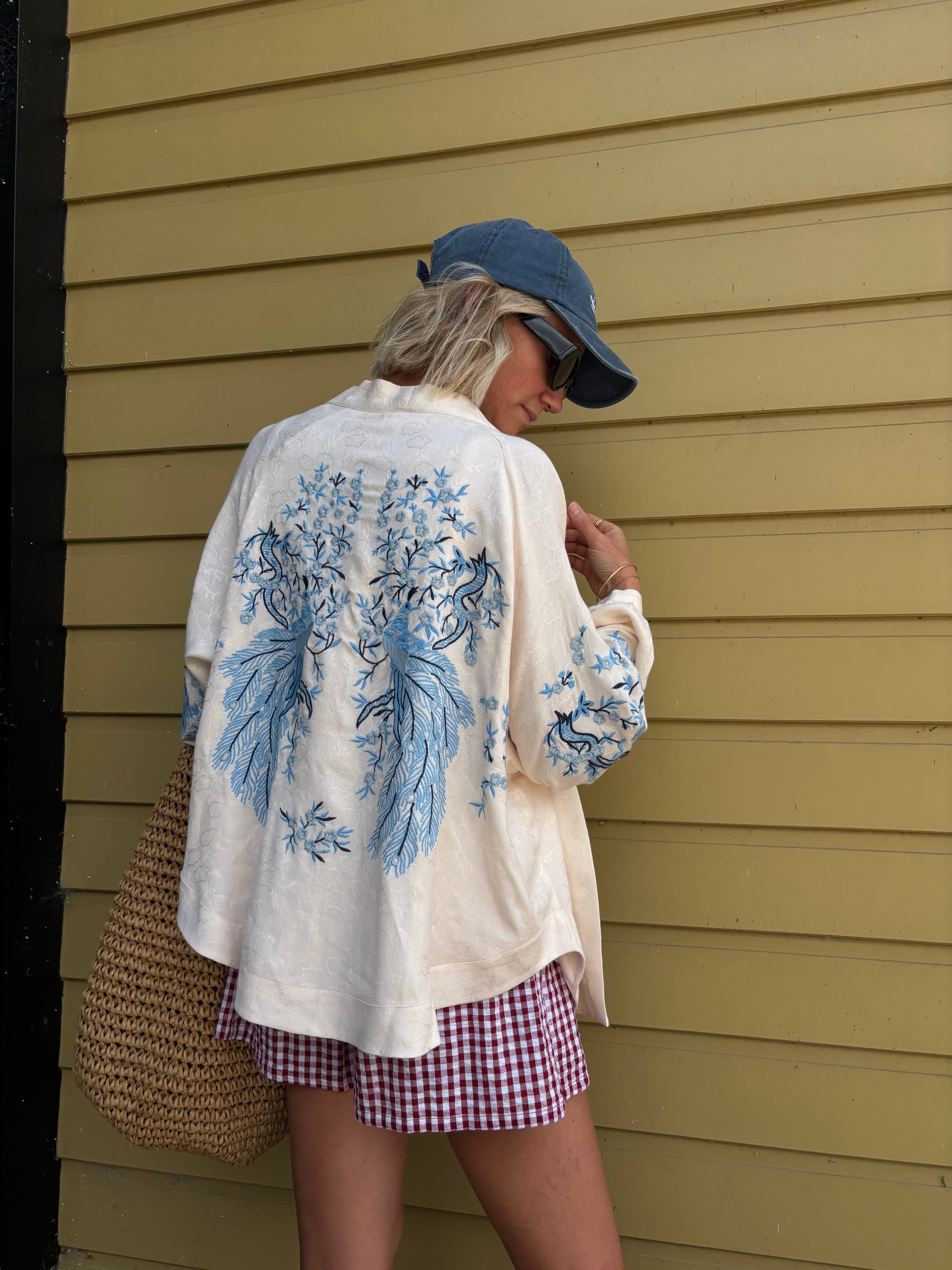 Lyrebird Cape - Blues