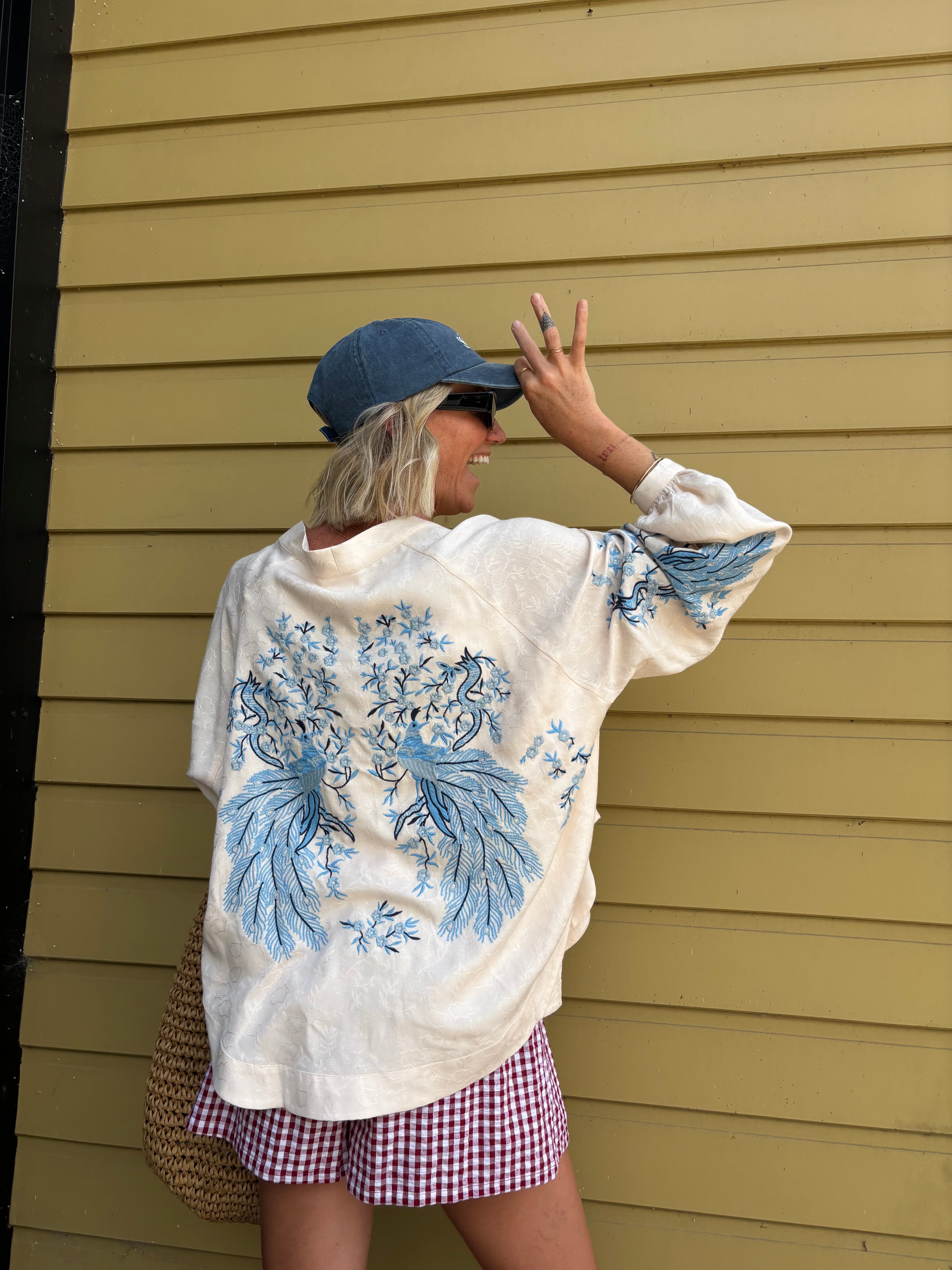 Lyrebird Cape - Blues