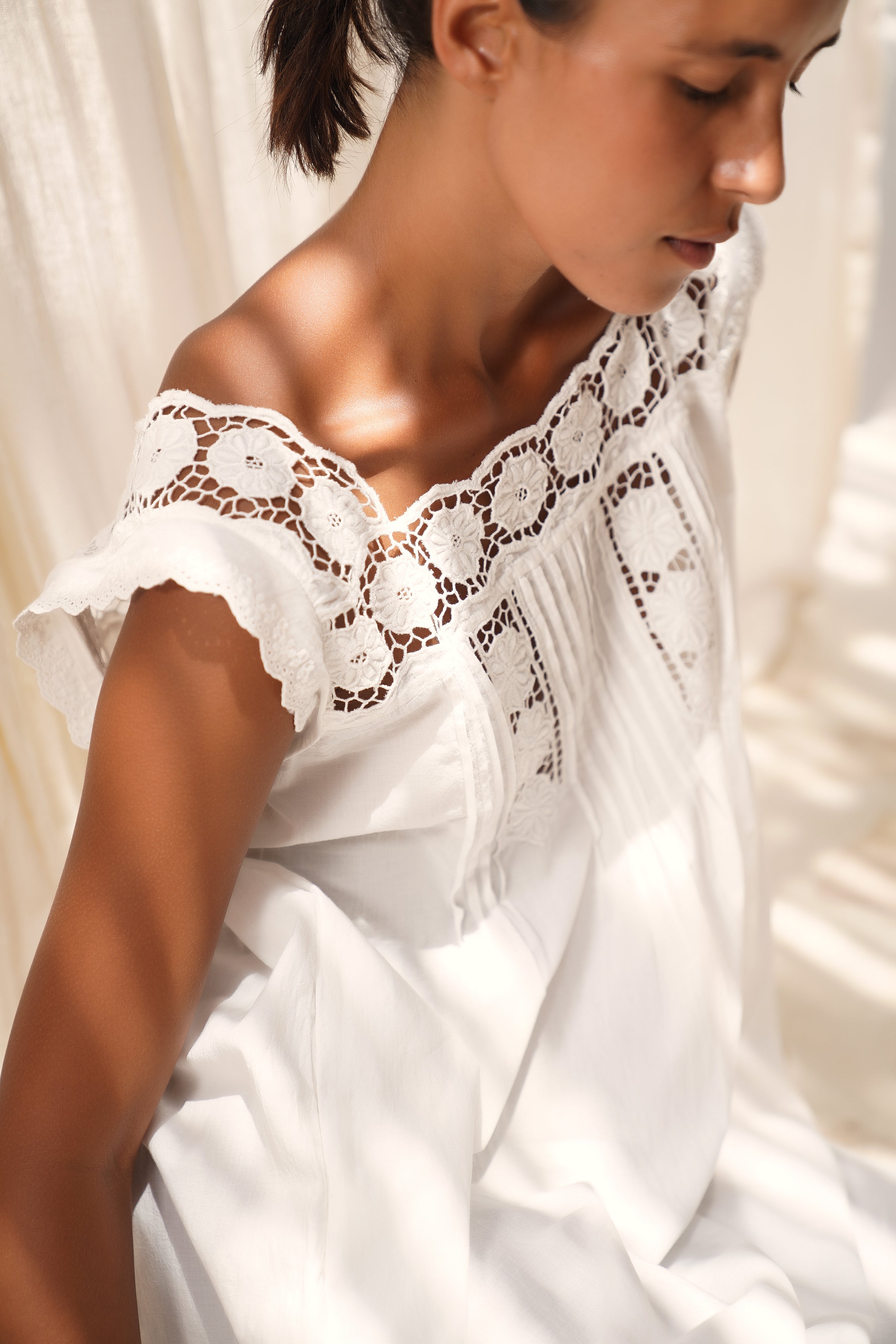 Daisy Mini- White Cotton Dress